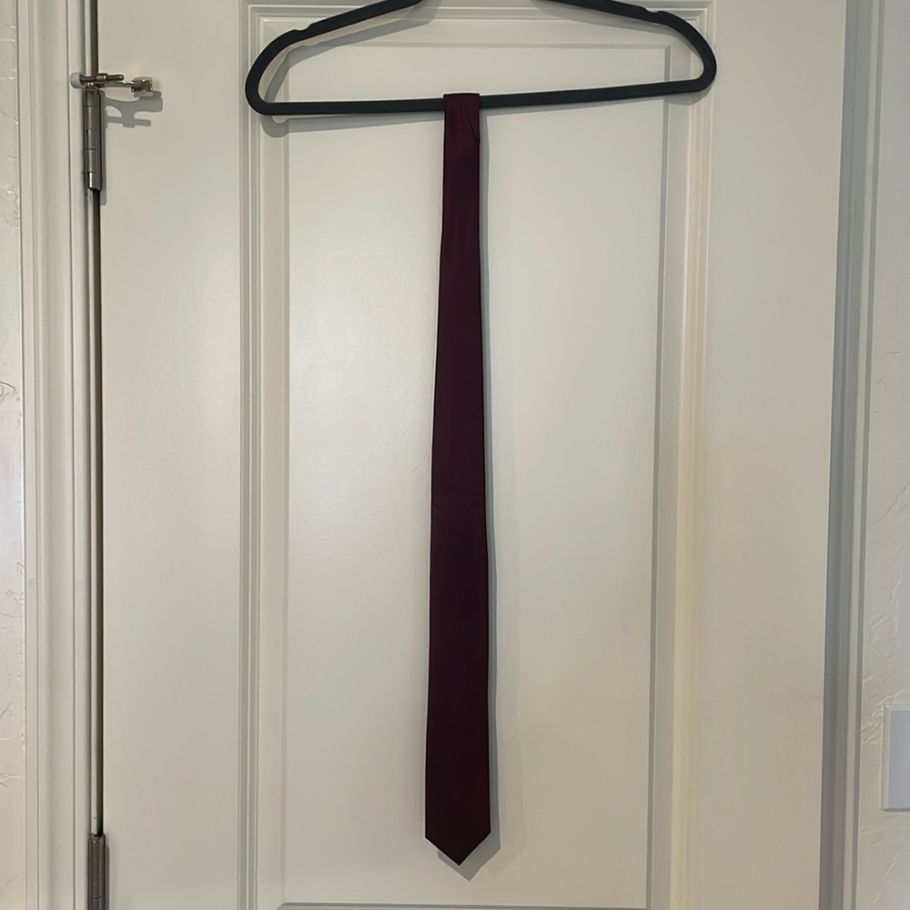 Kenneth Cole tie